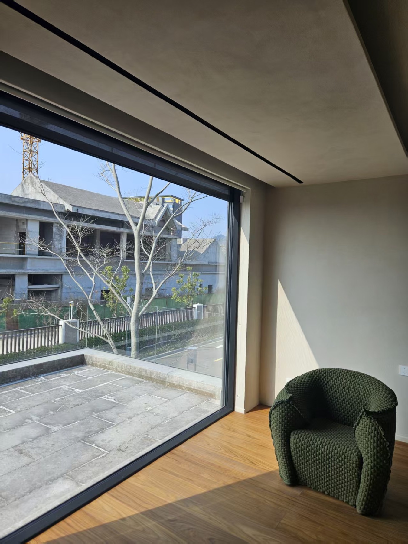 沿窗线性风口实景