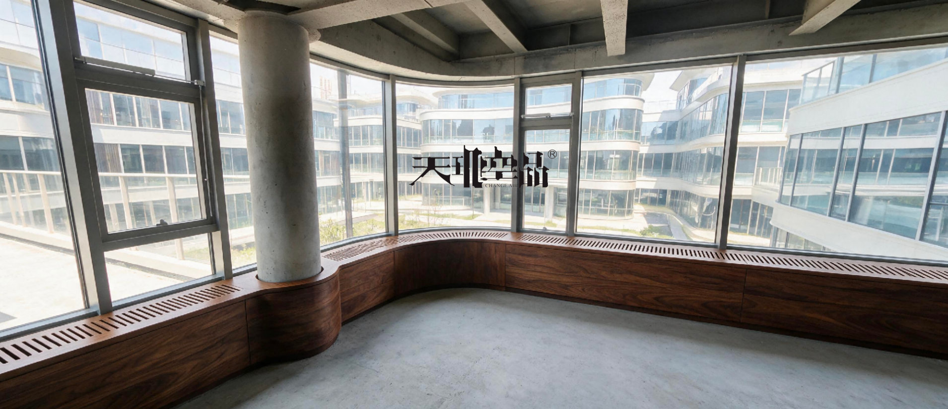 临窗落地靠墙地送风展示